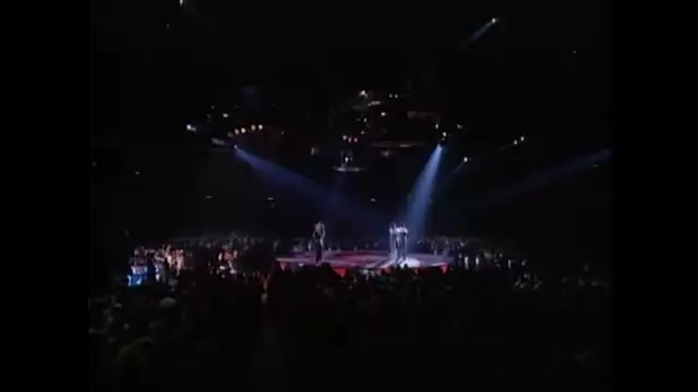Luther Vandross - Searching (from Live at Wembley)